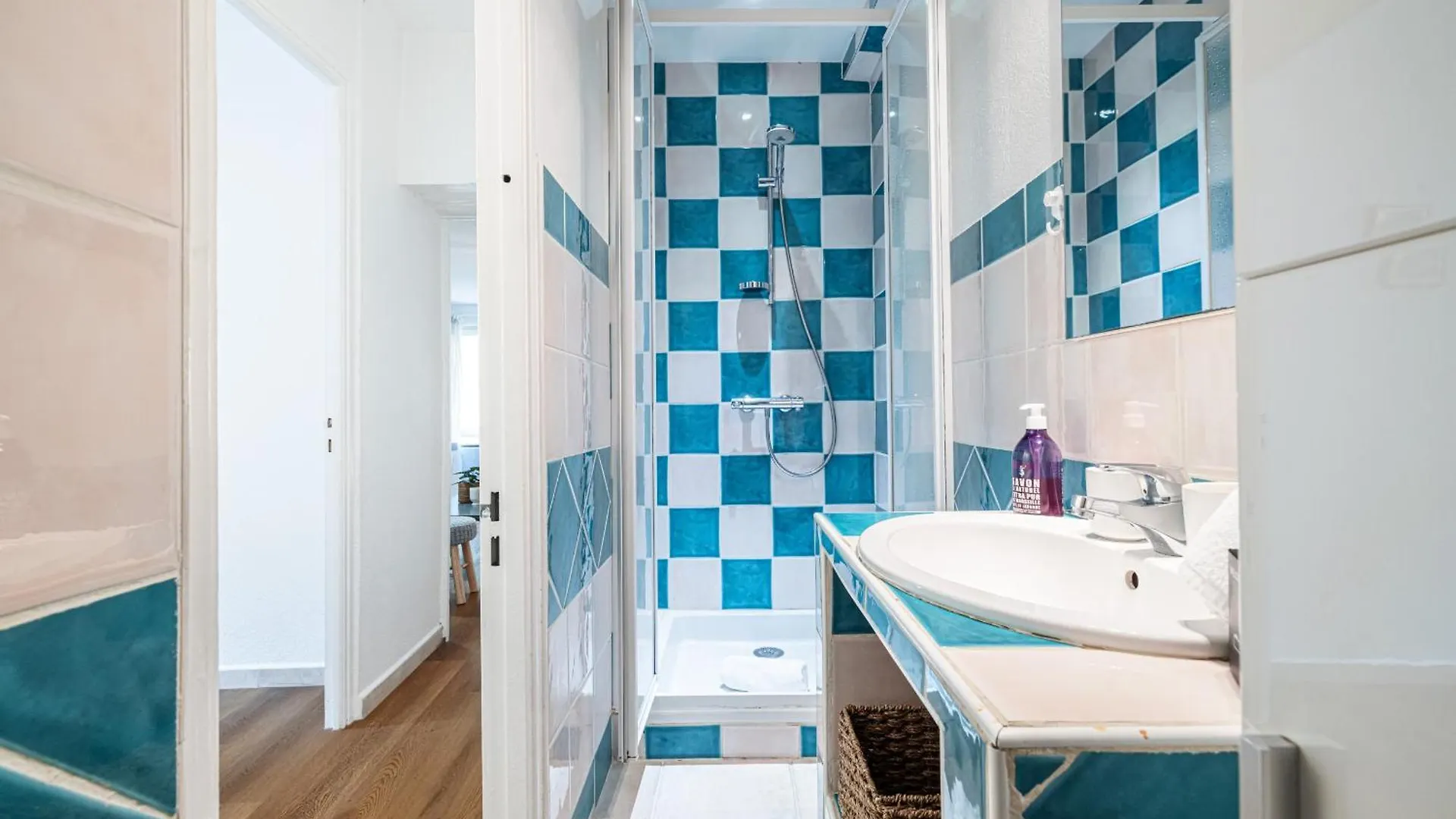 Apartamento 2 Bdr Heart Of The Old Town Niza