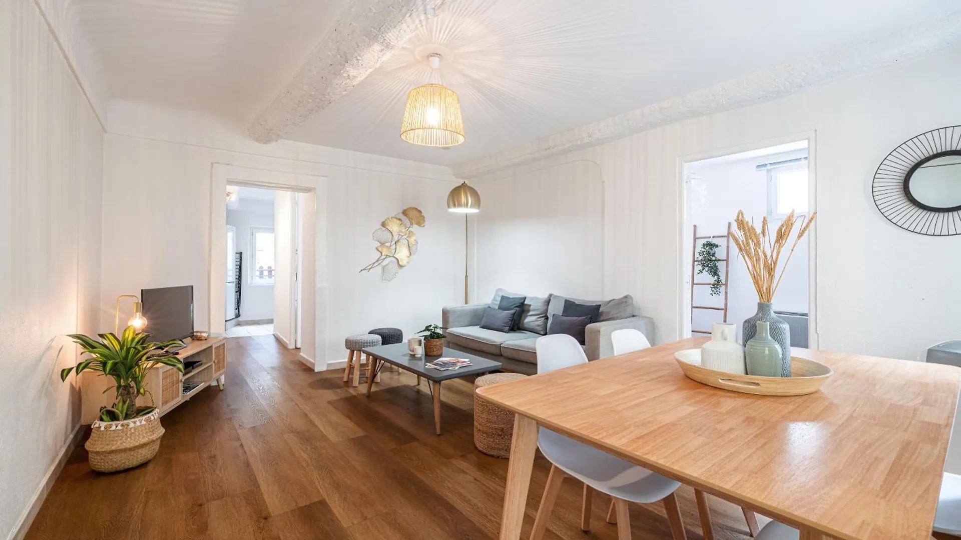 Apartamento 2 Bdr Heart Of The Old Town Niza